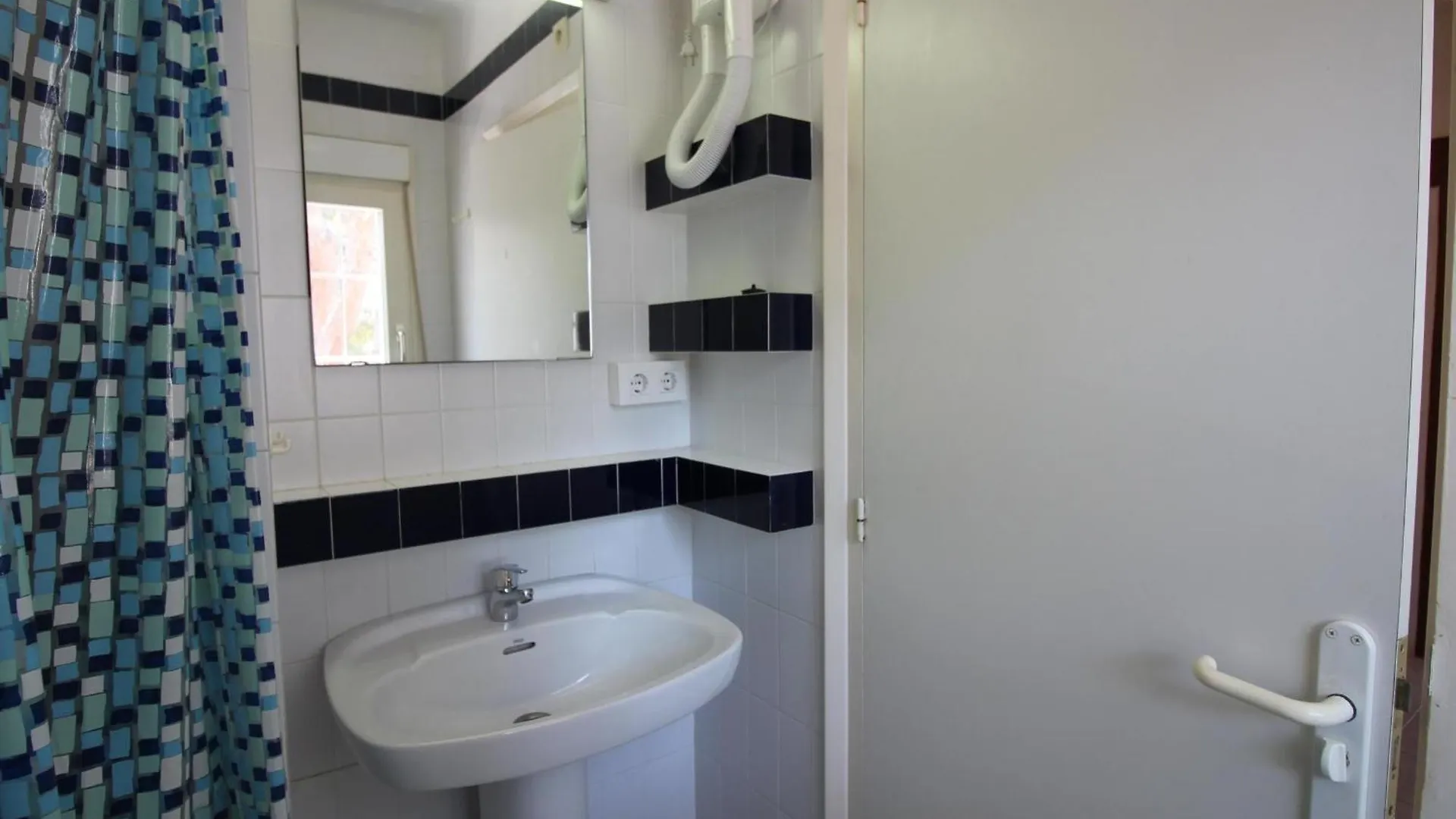 Gran Apartamento Con Terraza En Fane De Baix, Llanca - Es-228-154 Spanyolország
