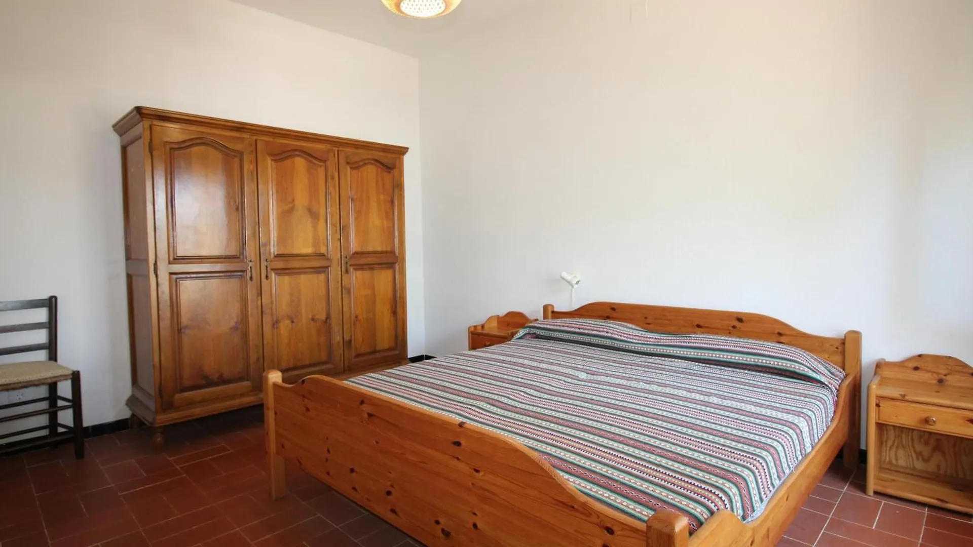 Gran Apartamento Con Terraza En Fane De Baix, Llanca - Es-228-154
