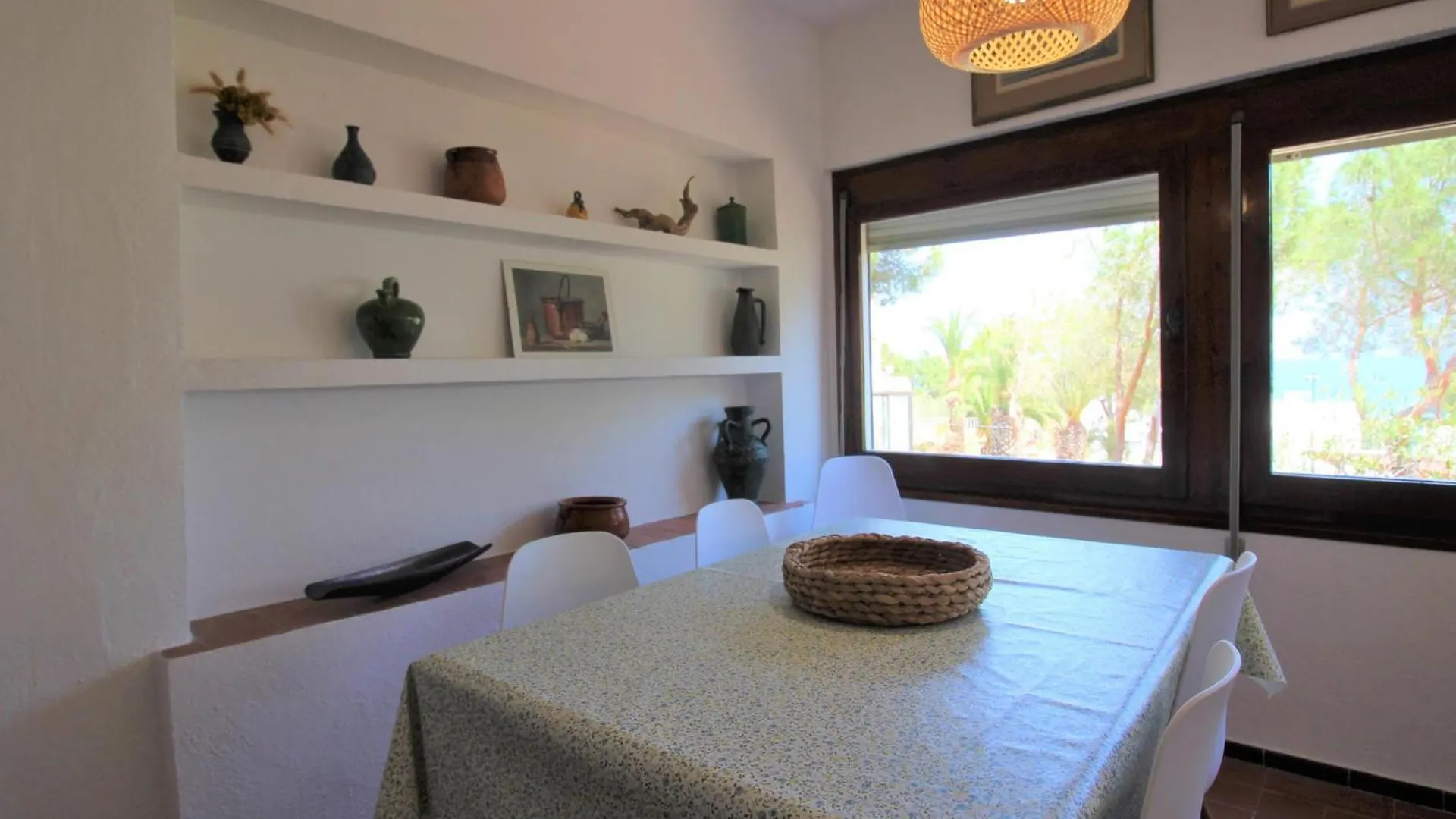 Gran Apartamento Con Terraza En Fane De Baix, Llanca - Es-228-154