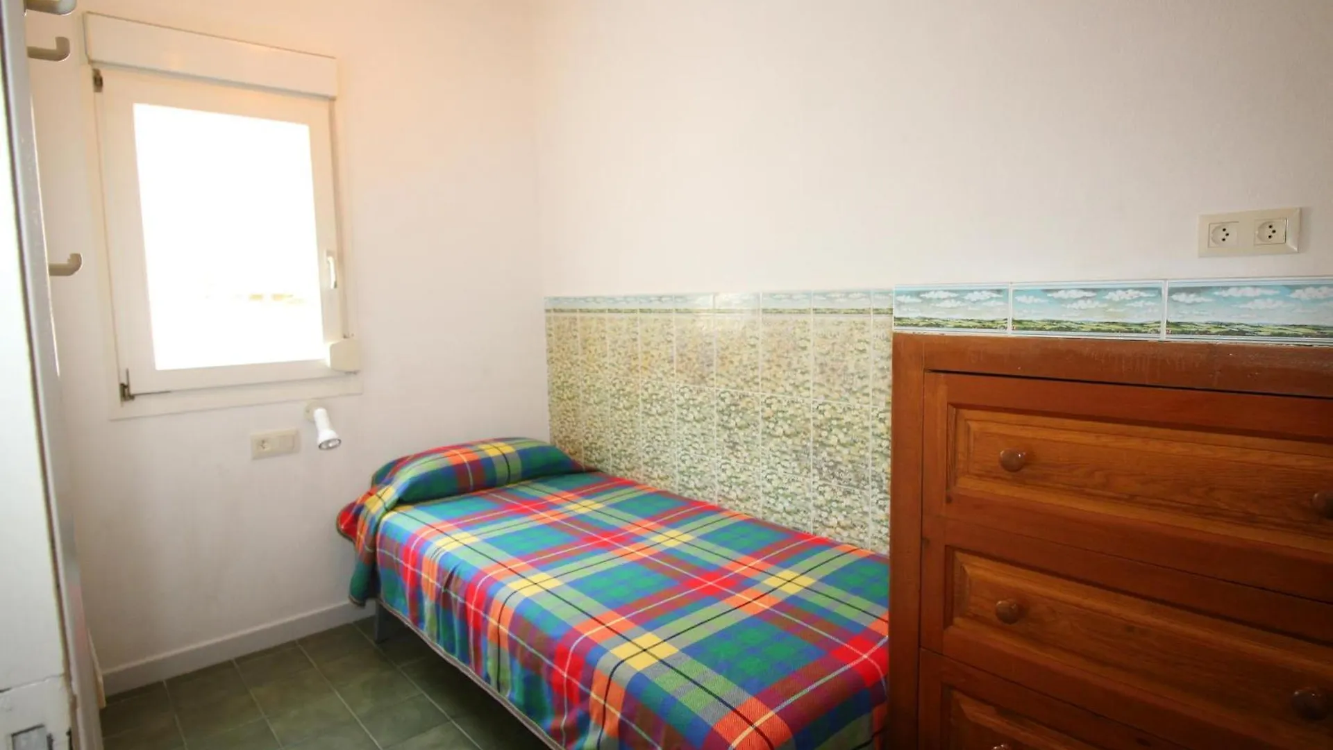 Gran Apartamento Con Terraza En Fane De Baix, Llanca - Es-228-154 Apartman