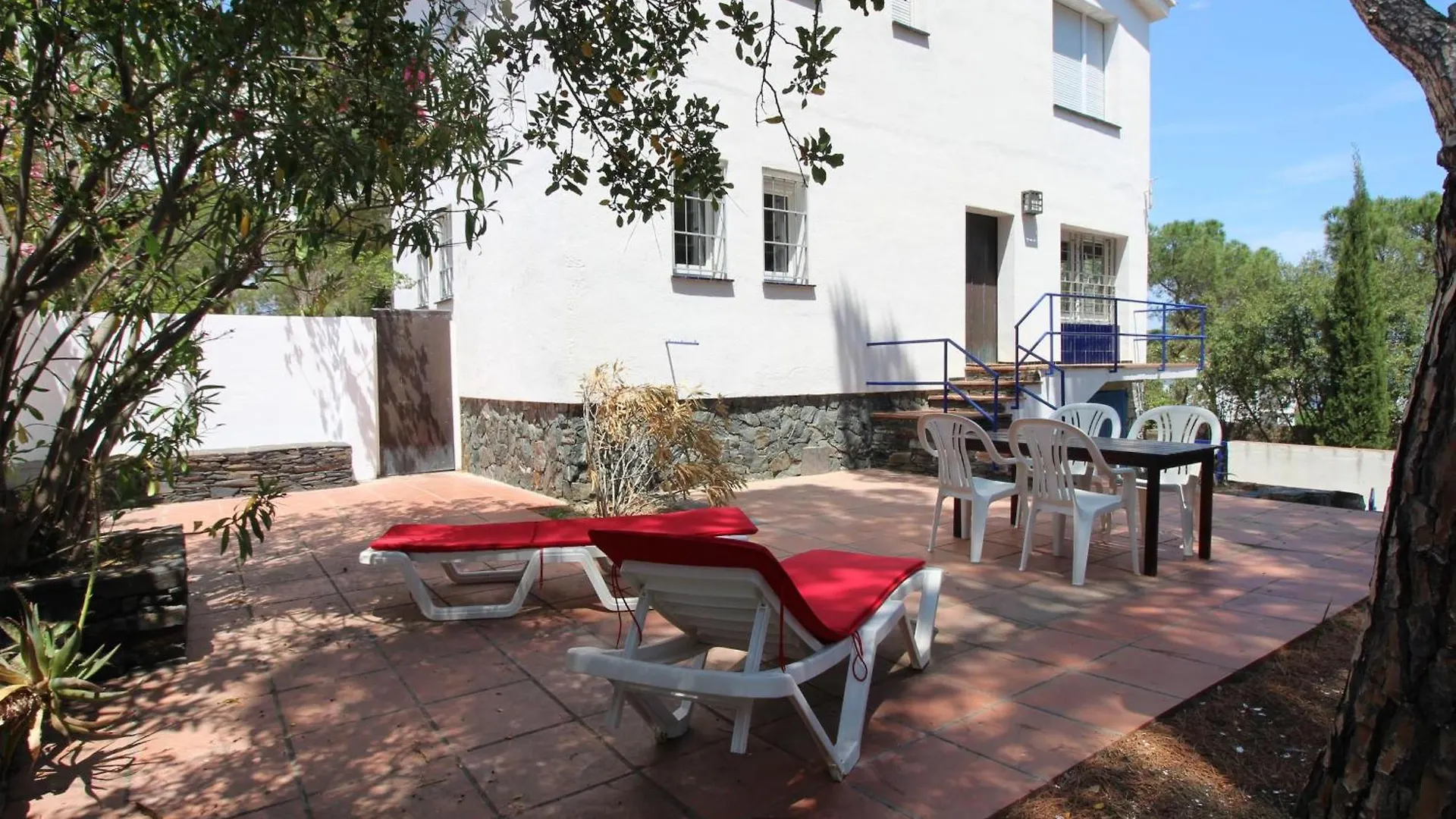 Gran Apartamento Con Terraza En Fane De Baix, Llanca - Es-228-154 0*,  Spanyolország