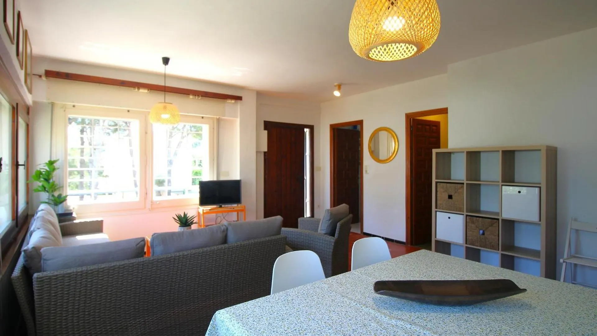 Gran Apartamento Con Terraza En Fane De Baix, Llanca - Es-228-154 Spanyolország