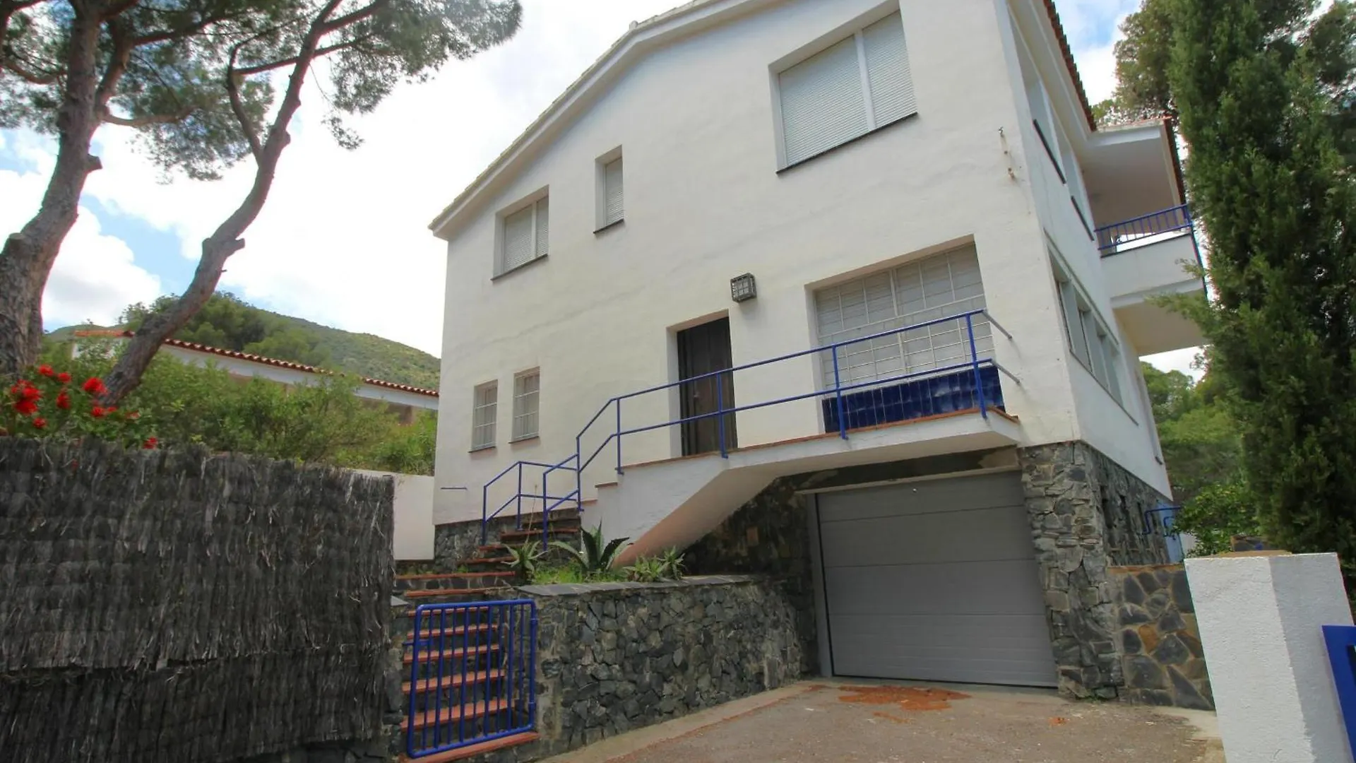 Gran Apartamento Con Terraza En Fane De Baix, Llanca - Es-228-154 0*,  Spanyolország