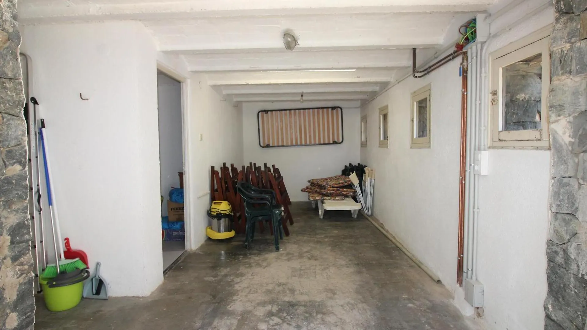 Gran Apartamento Con Terraza En Fane De Baix, Llanca - Es-228-154